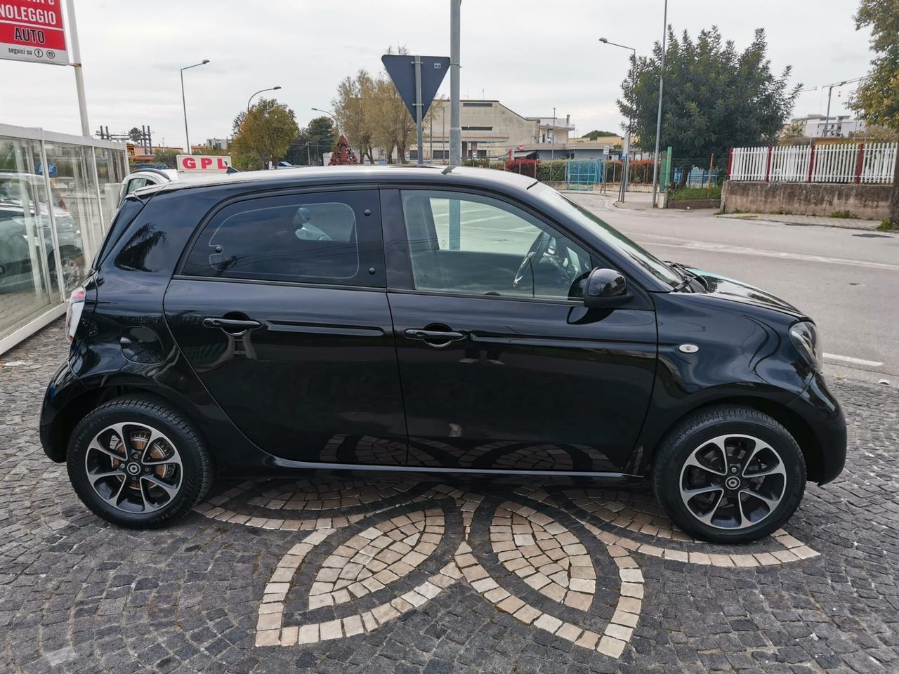 Smart ForFour 1.0 70CV Prime