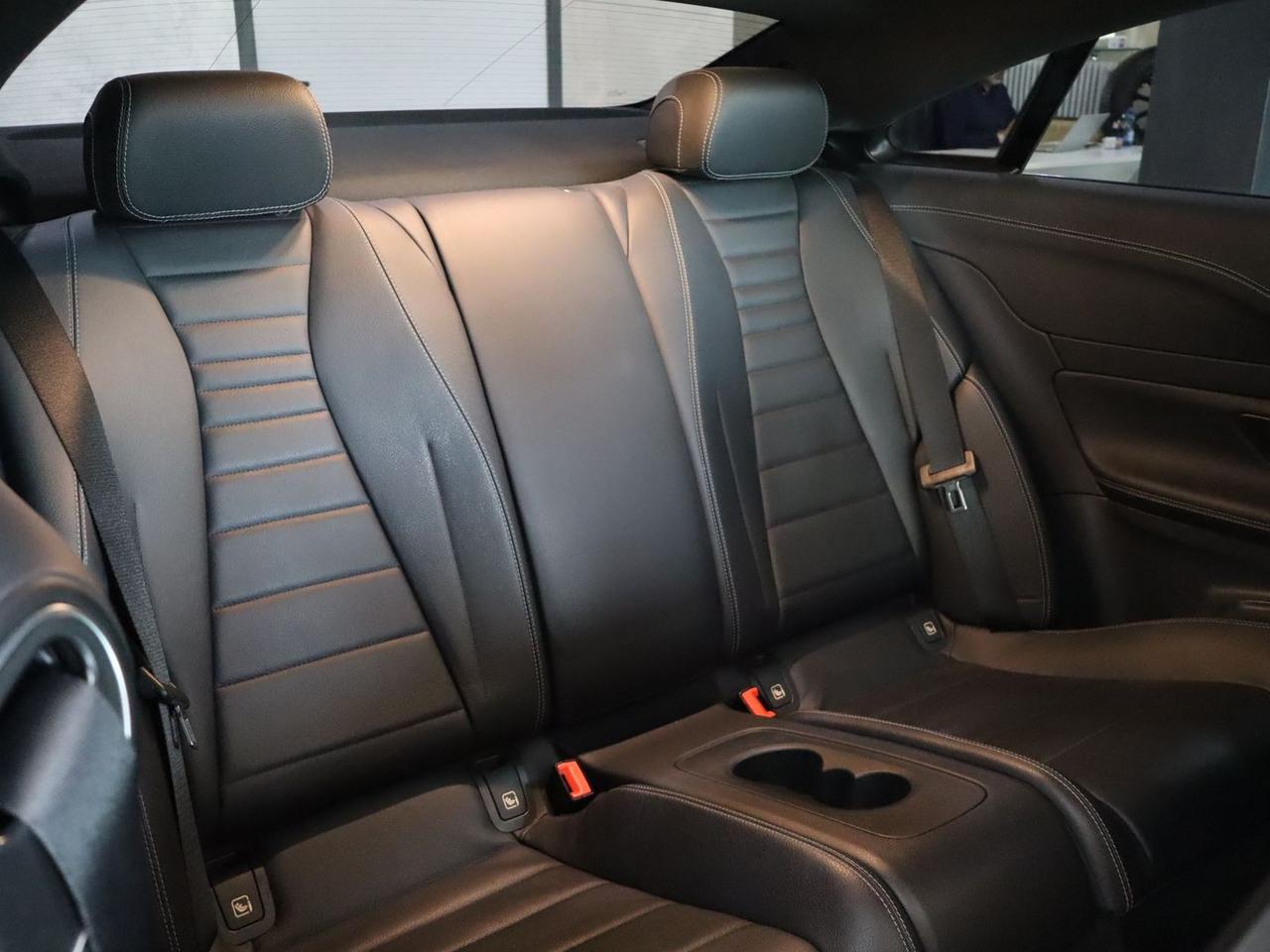 Mercedes-Benz E 220 Premium Plus E 220 D #10884