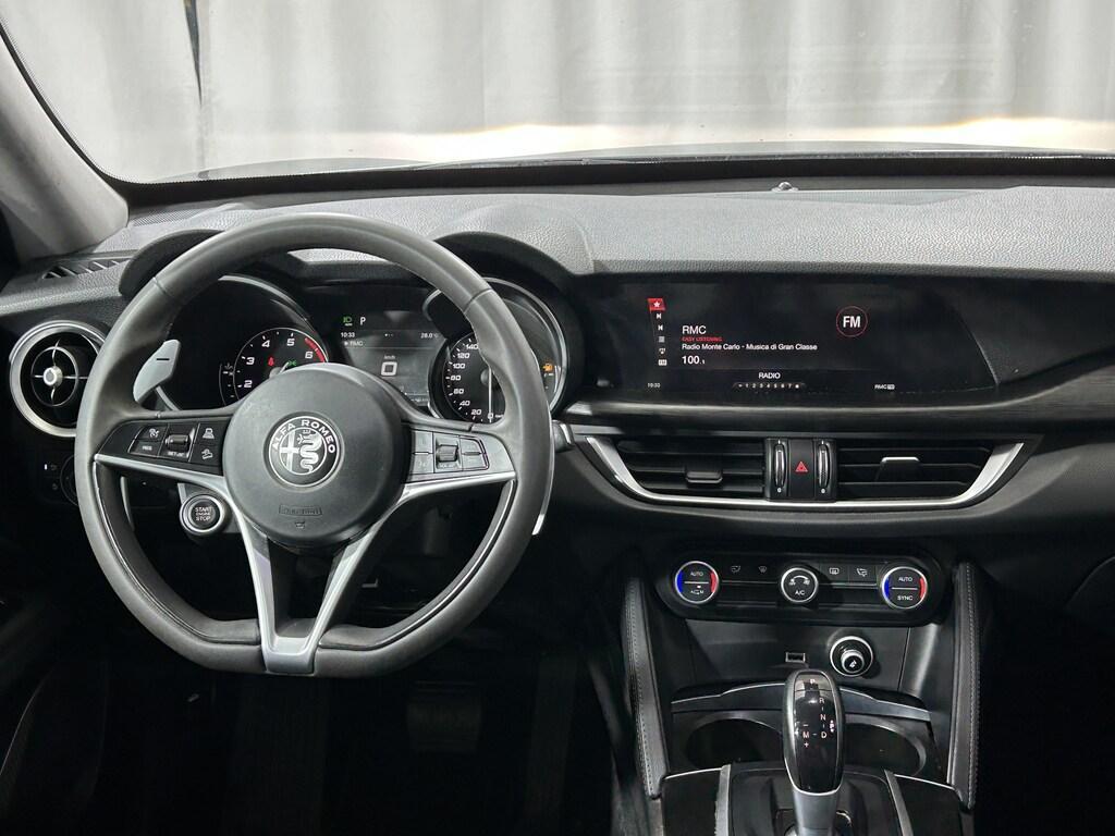 Alfa Romeo Stelvio 2.0 t B-Tech Q4 200cv auto