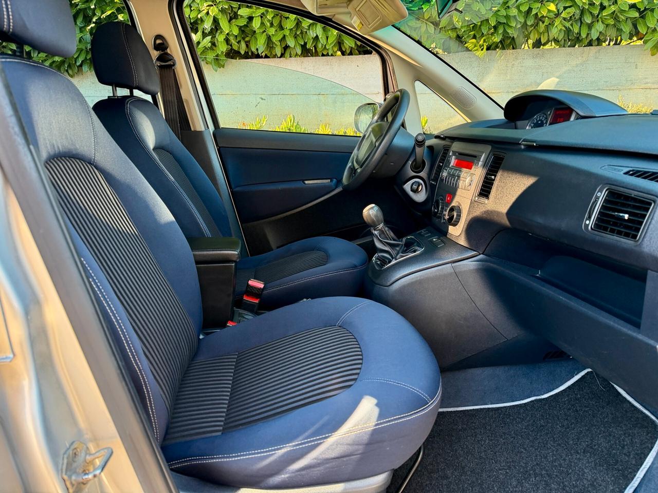 Lancia musa 1.3 MJT 90 CV Oro plus adatta neopatentati