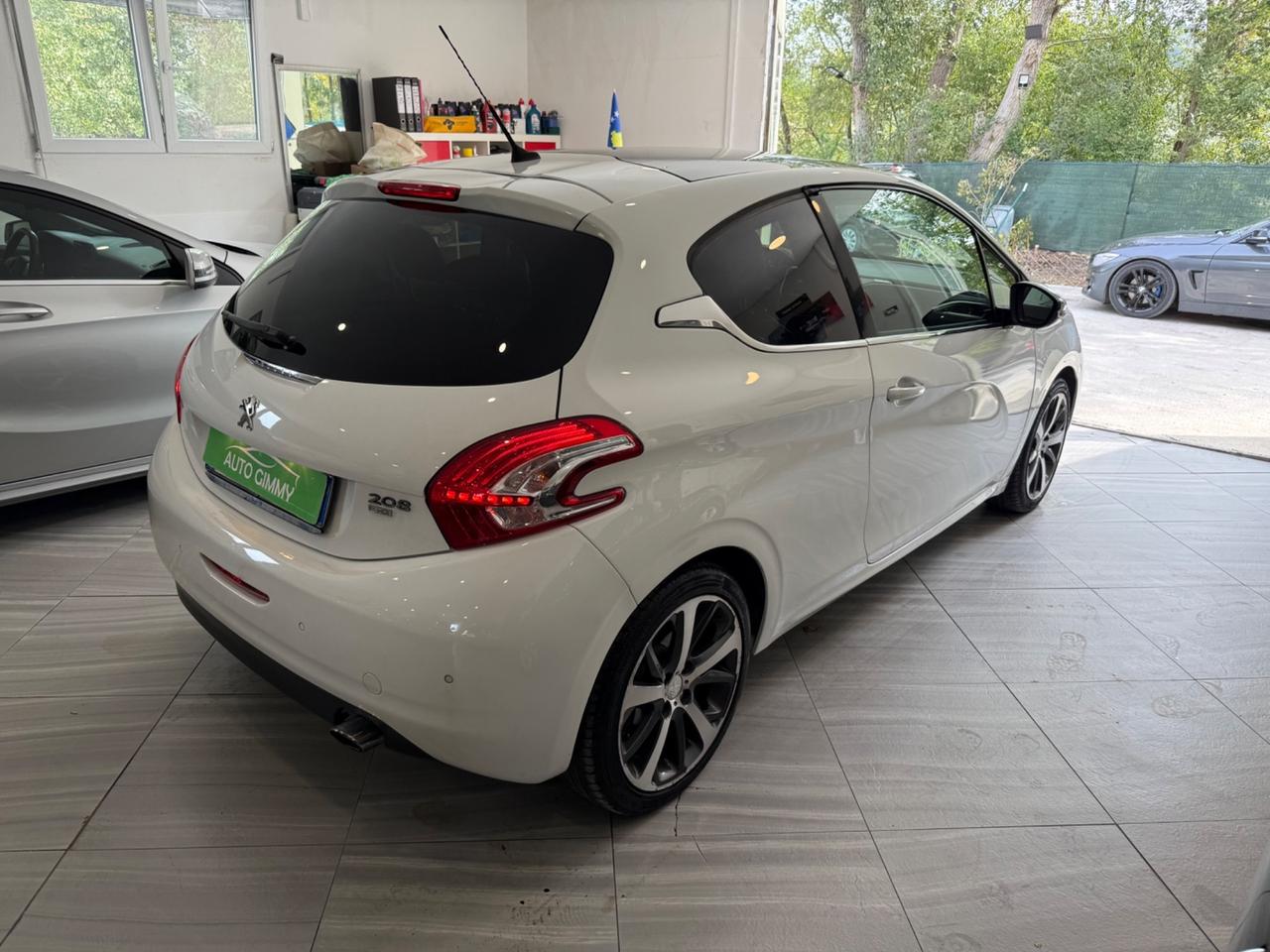 Peugeot 208 1.6 diesel 92 CV