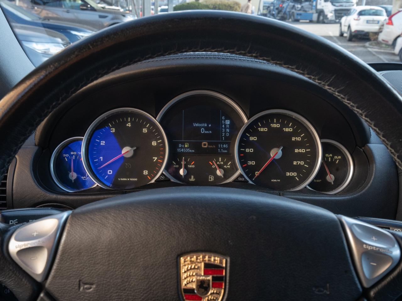 Porsche Cayenne 4.5 cat Turbo