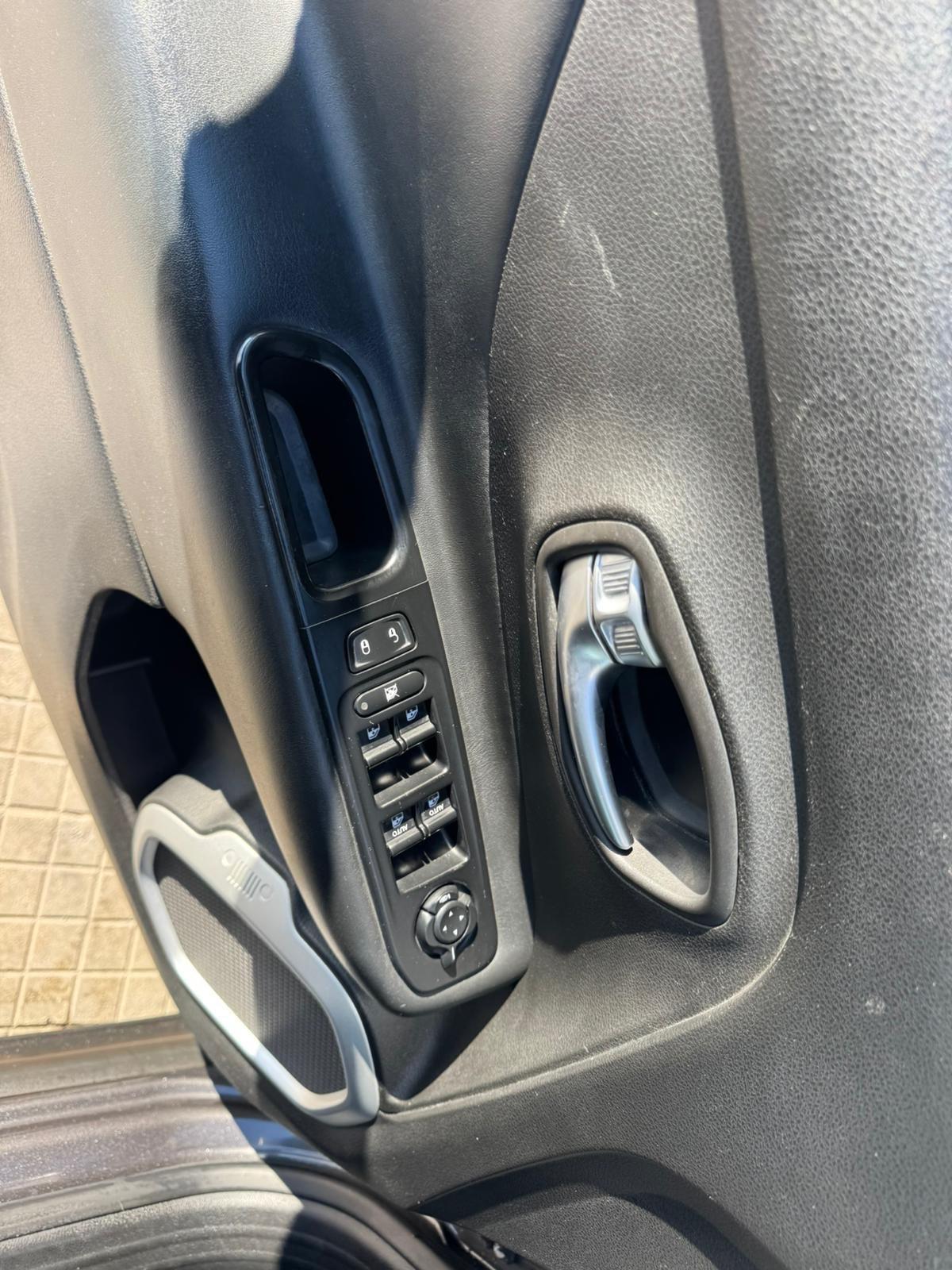 Jeep Renegade 1.6 Mjt 120 CV Longitude