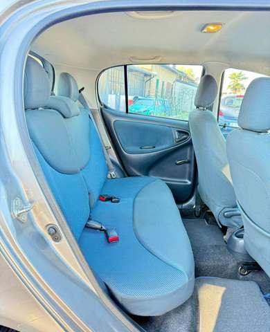 Toyota Yaris 5p 1.0 Expo c/clima