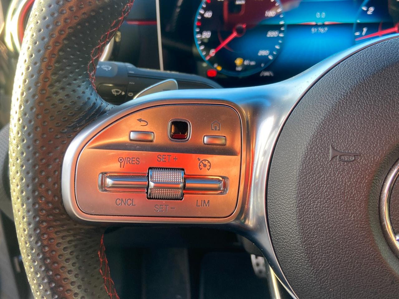 Mercedes-Benz Classe A 200 Sedan Premium AMG Line auto