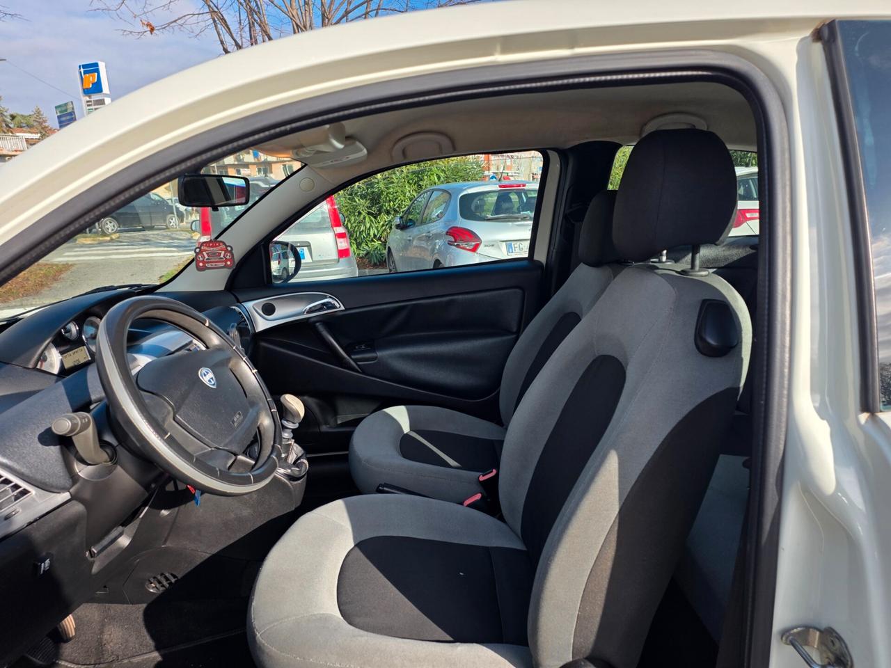 Lancia Ypsilon 1.4 Platino Ecochic GPL