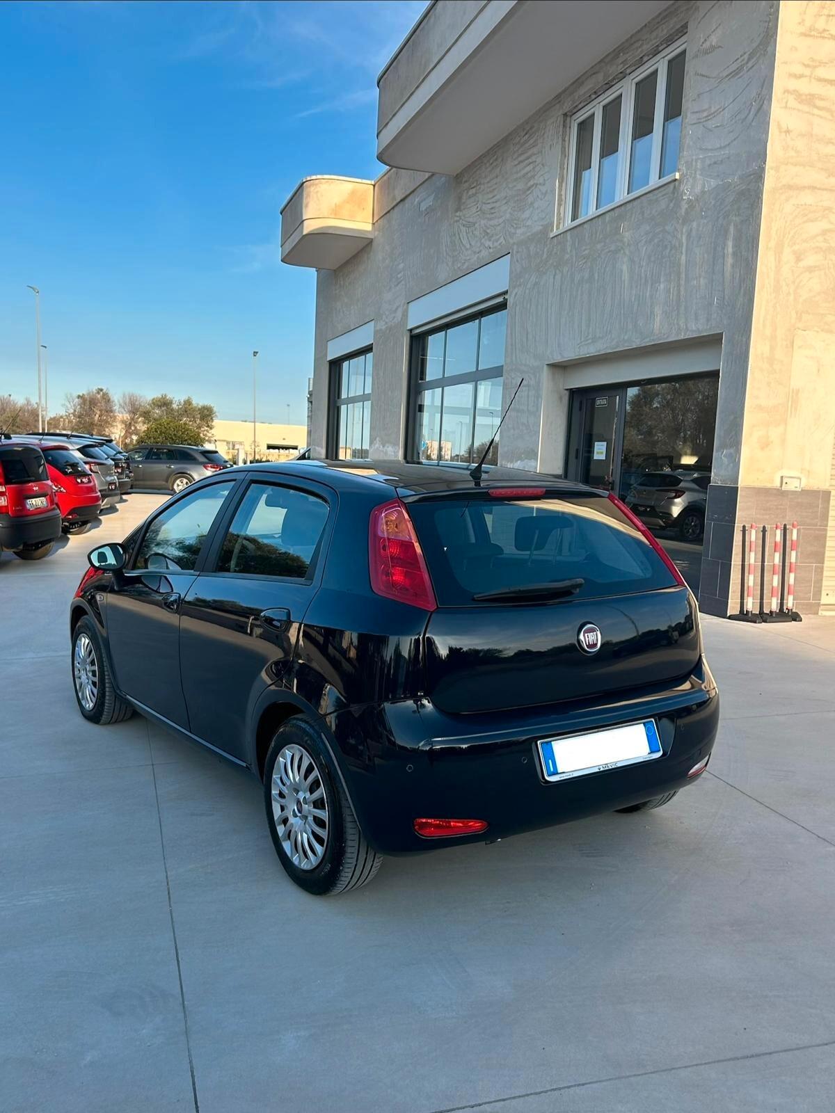 Fiat Punto 1.3 MJT II S&S 95 CV 5 porte Street