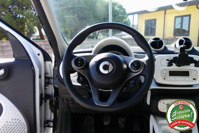 SMART ForFour 70 1.0 Passion