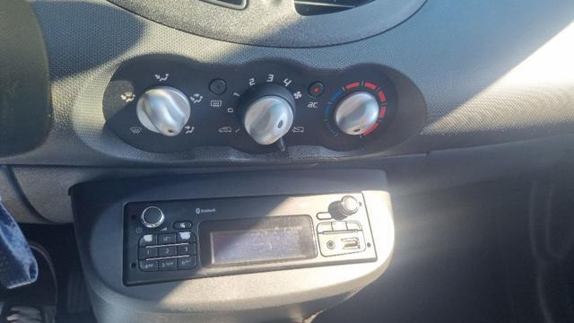 RENAULT Twingo 1.2 16V Wave