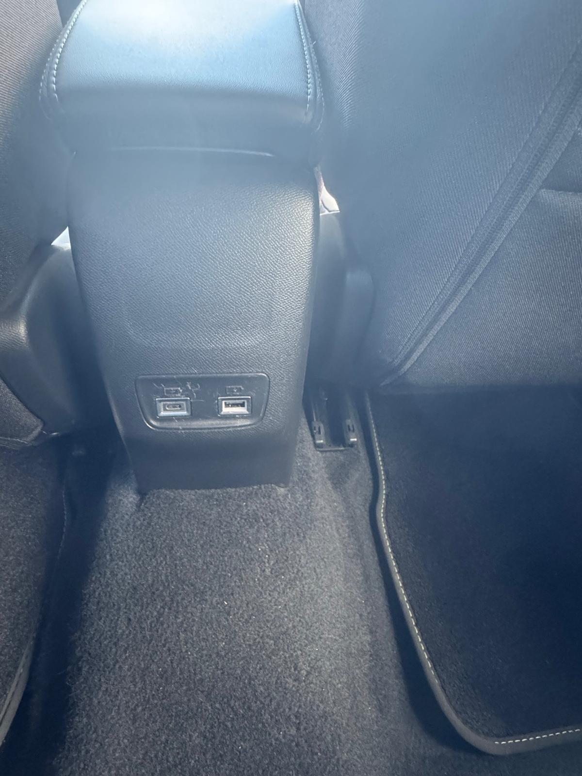 Peugeot 2008 BlueHDi 130 S&S EAT8 Allure