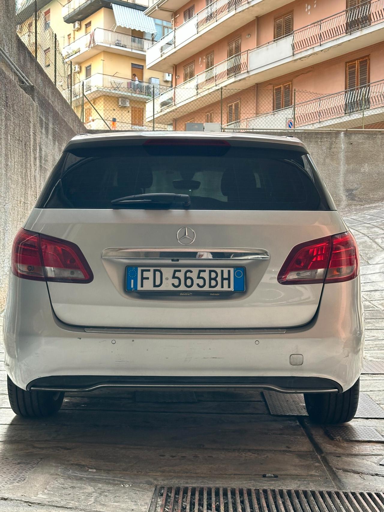 Mercedes-benz B 180 d Business
