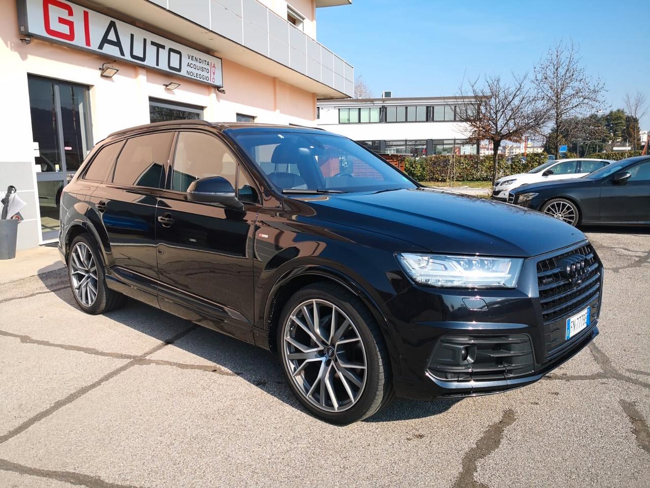 Audi Q7 3.0 TDI 218 CV quattro tiptronic S LINE ***TETTO***