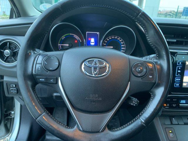 TOYOTA Auris Touring Sports 1.8 Hybrid Lounge