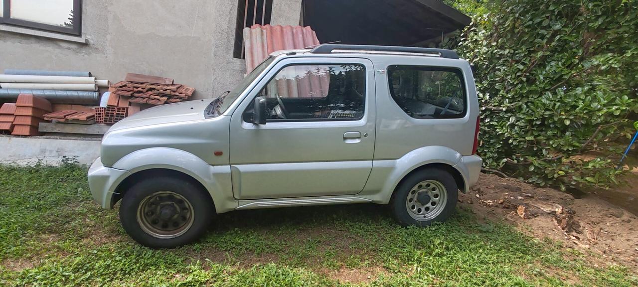 Suzuki Jimny 1.3i 16V cat 4WD JLX