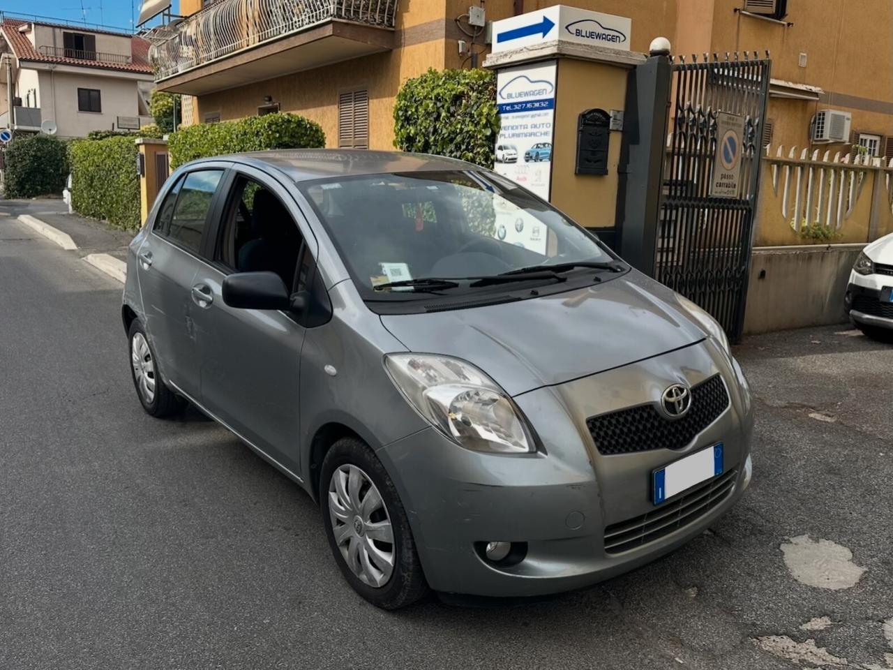 Toyota Yaris 1.3 Benzina 5 porte 87cv Ottima anche x NEOPATENTATI
