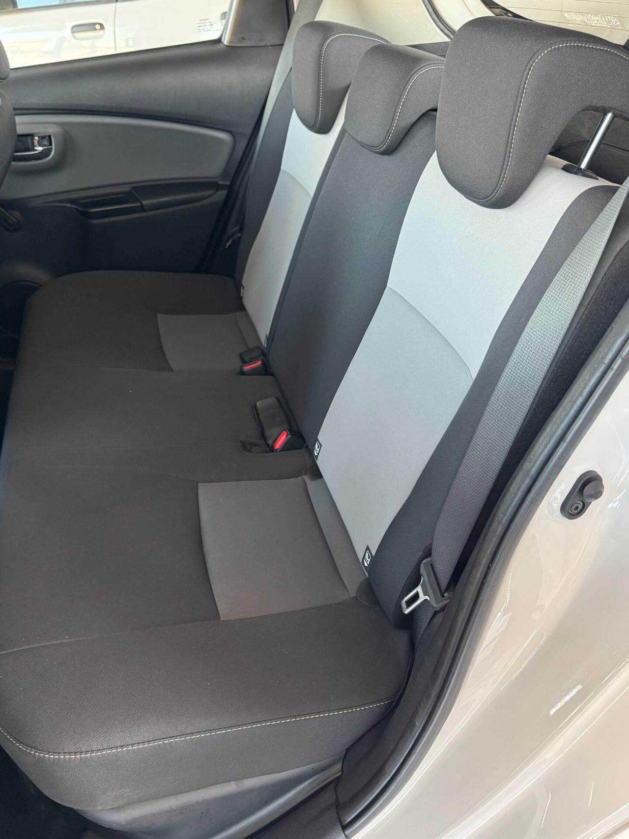 Toyota Yaris 1.5 Hybrid 5 porte Business