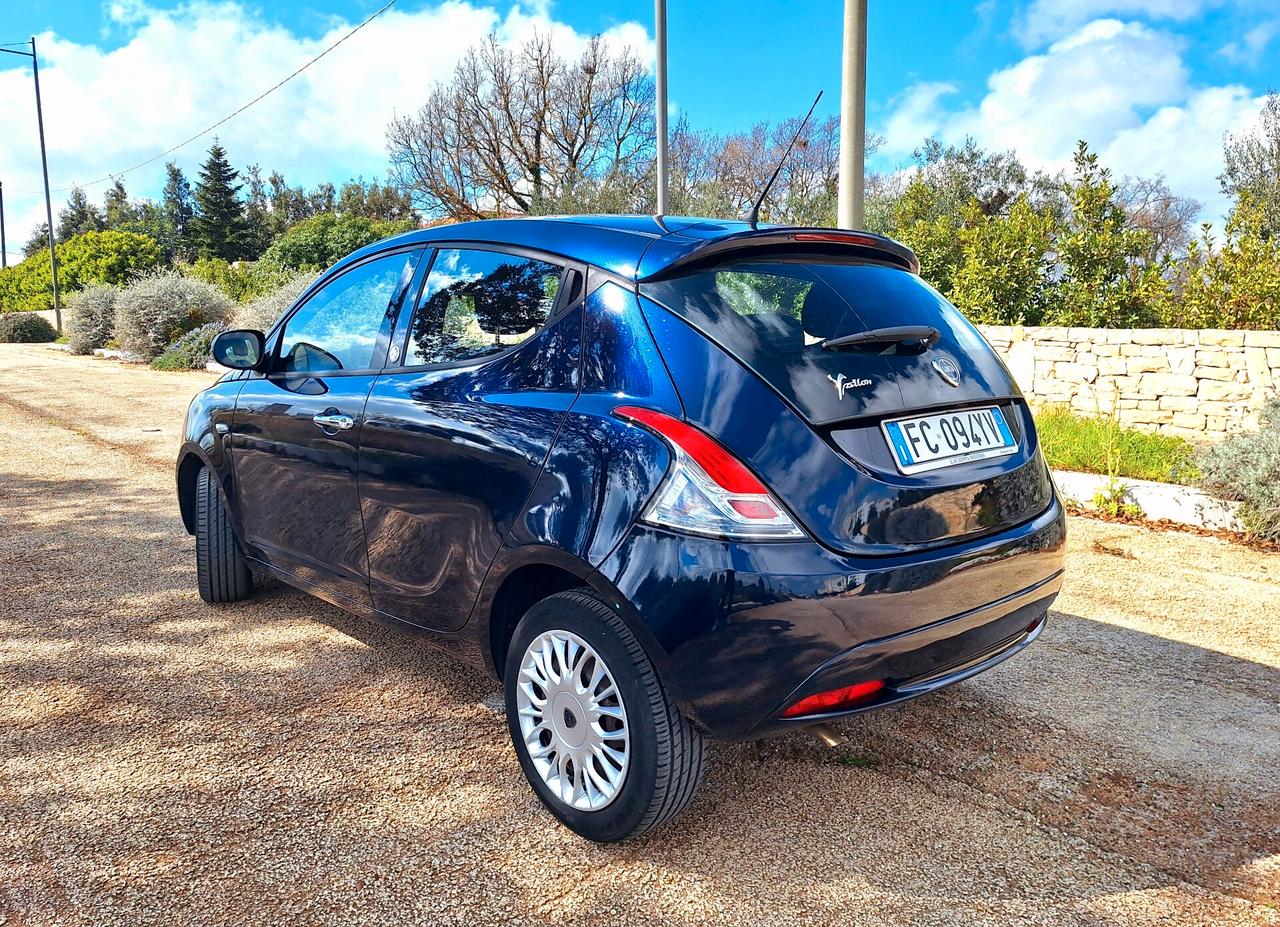 Lancia Ypsilon 1.2 69 CV 5 porte GPL Ecochic Gold