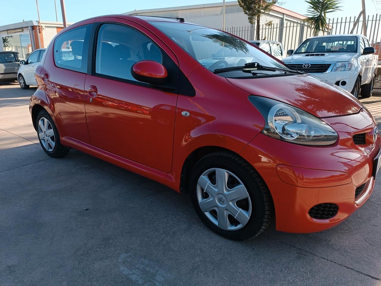 Toyota Aygo 1.0 12V VVT-i 5 porte