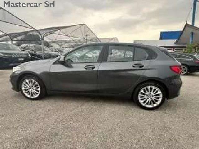 BMW 120 Serie 1 F40 120d xdrive Bus Adva auto GB628PB