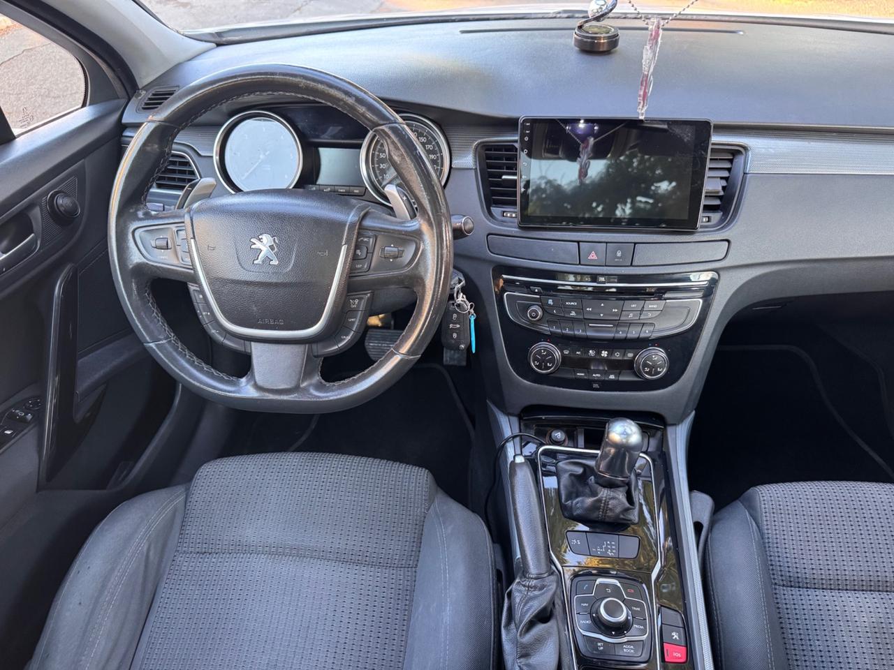 Peugeot 5008 1.6 e-HDi 115CV S&S garanzia 12 mesi