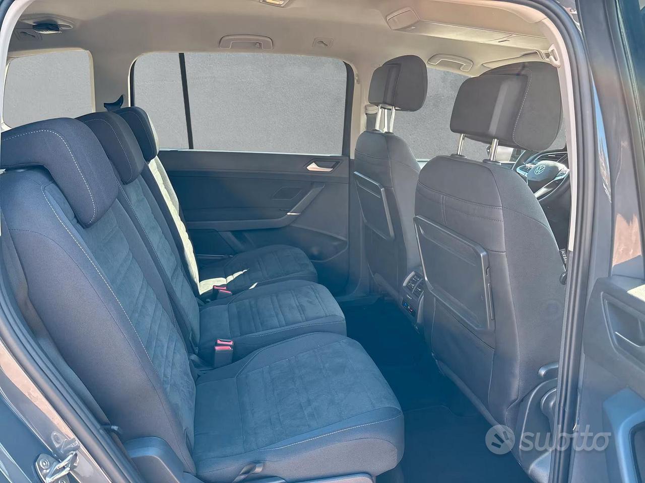 Volkswagen Touran Comfortline 2.0 TDI DSG AHK