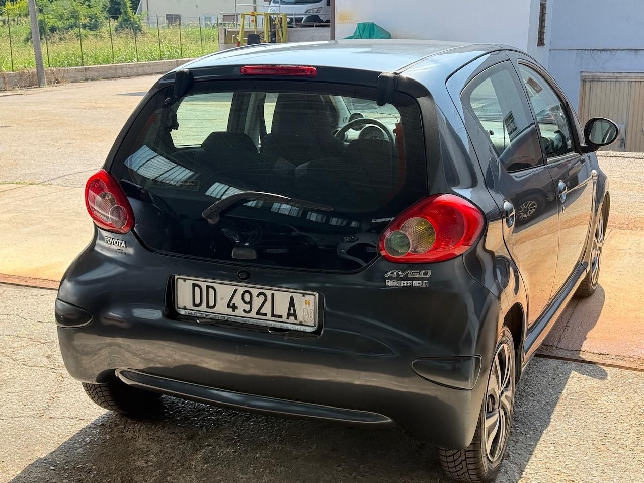 Toyota Aygo 1.0 12V VVT-i 5 porte Sol