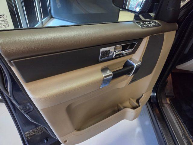 LAND ROVER Discovery 4 3.0 SDV6 HSE 7 POSTI