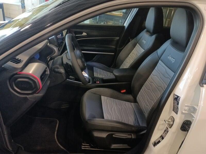 Jeep Avenger 4xe Hybrid 1.2 MHEV 4xe Overland