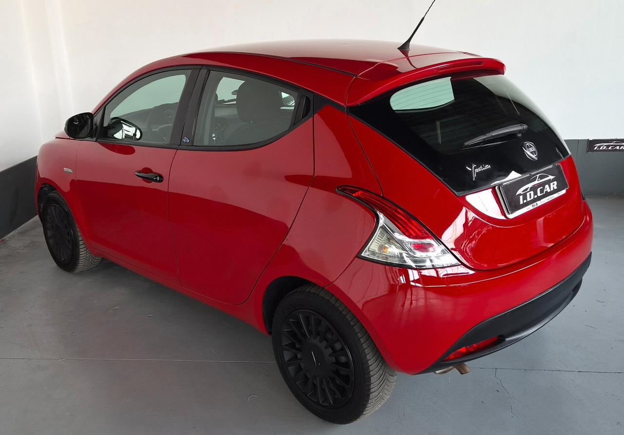Ypsilon 1.2 69 CV 5 porte Elefantino Blu (NEOPATENTATI)