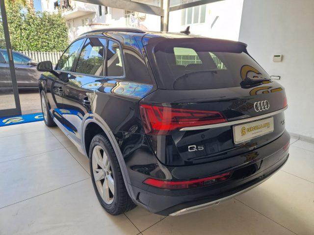 AUDI Q5 40 TDI 204 CV quattro S tronic S line tetto ?399,0