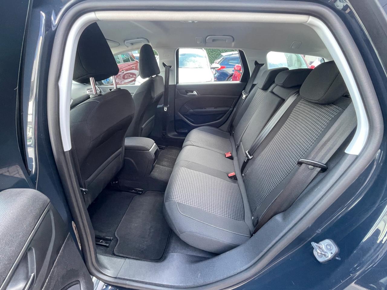 Peugeot 308 BlueHDi 100 S&S SW Active