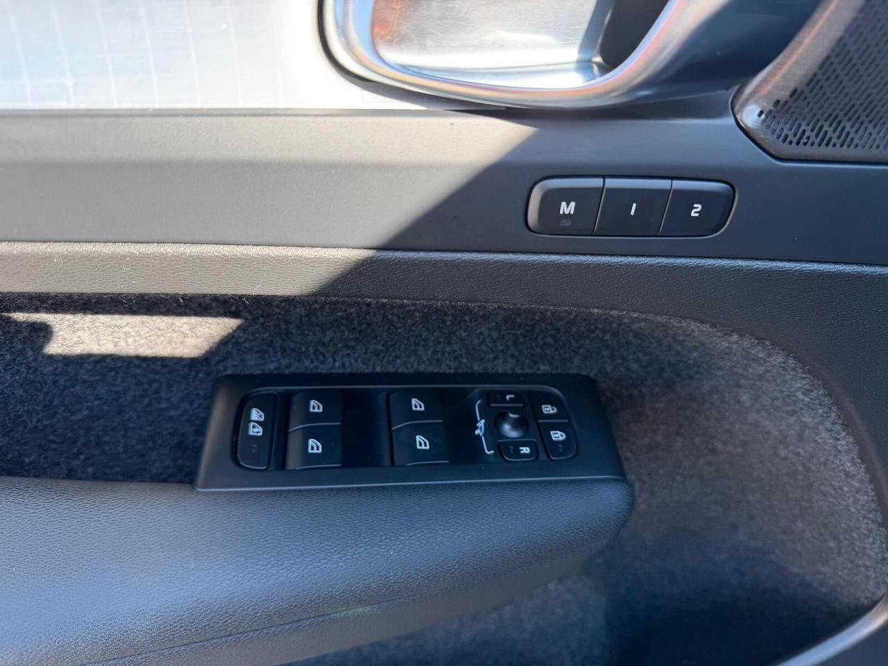 Volvo XC40 T5 Recharge Plug-in Hybrid automatico Plus Bright