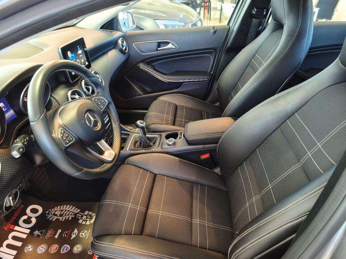 Mercedes-Benz A 180 d Sport Navi/Retro