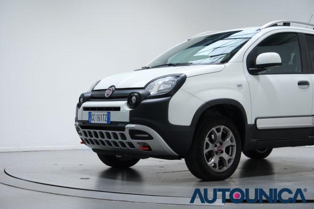 FIAT Panda Cross 0.9 TWINAIR TURBO S&S 4x4 NEOPATENTATI