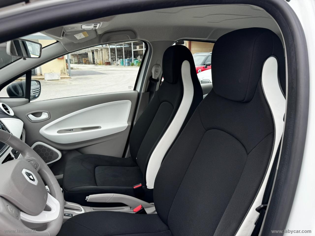 RENAULT ZOE Life Q90