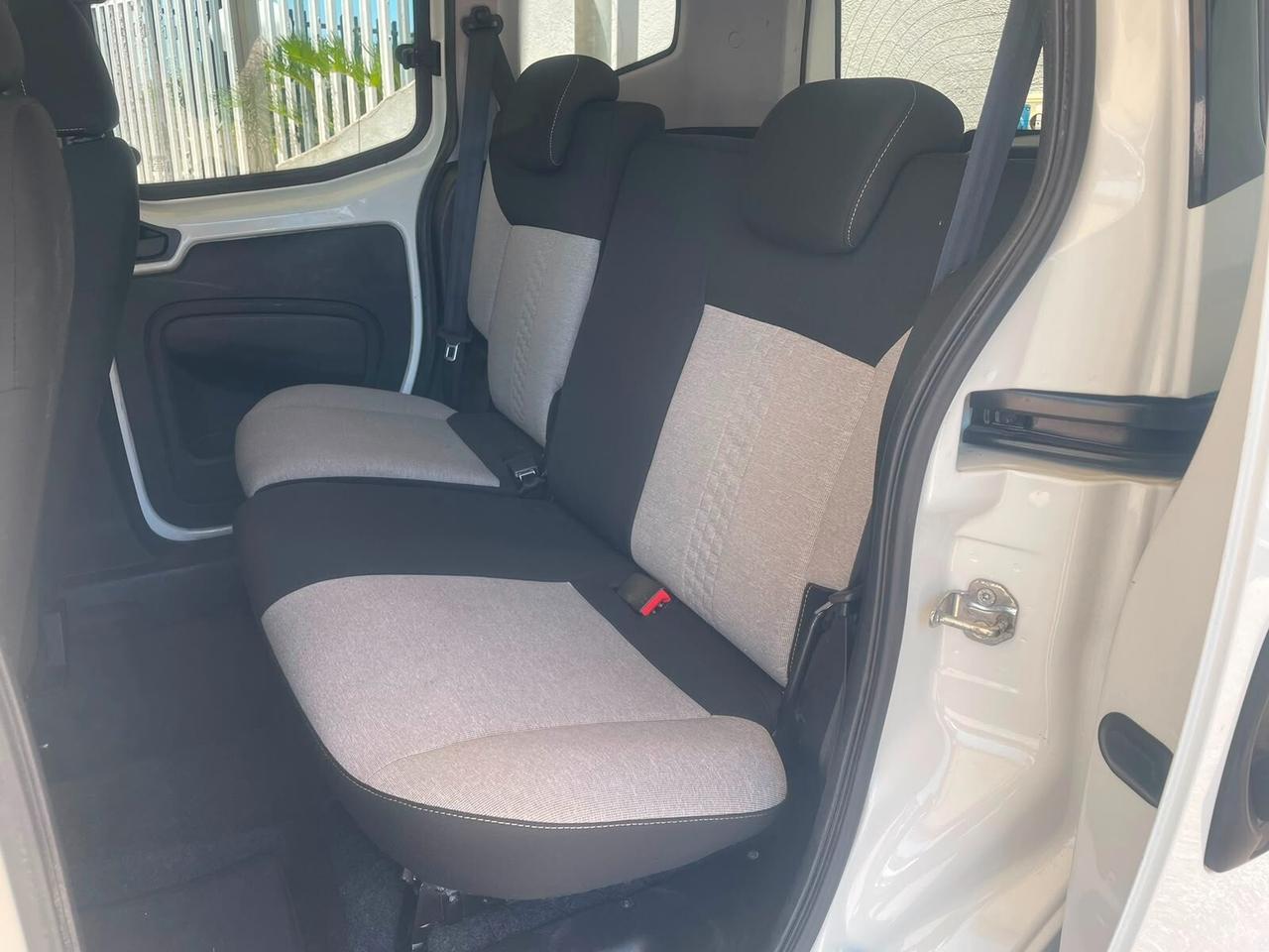 Fiat Qubo 1.3 MJT 95 CV N1 Autocarro 4 posti