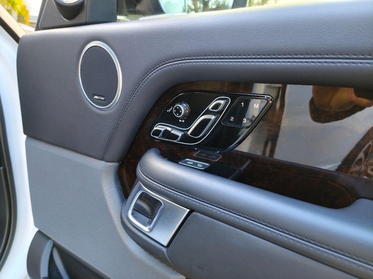 LAND ROVER Range Rover Vogue LWB 3.0 SDV6