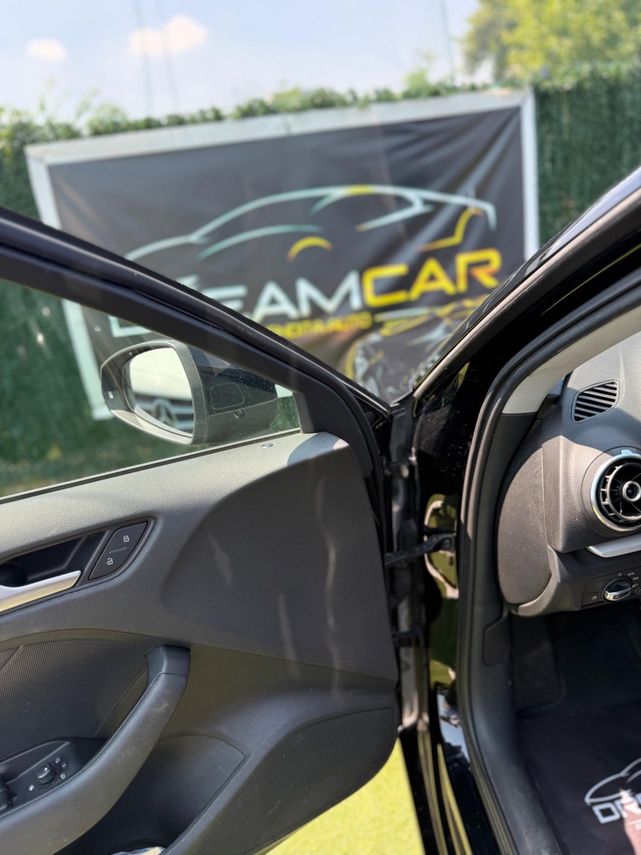 Audi A3 2014 1.6 TDI AUTOMATICA RADAR ASSIST NEOPATENTATI