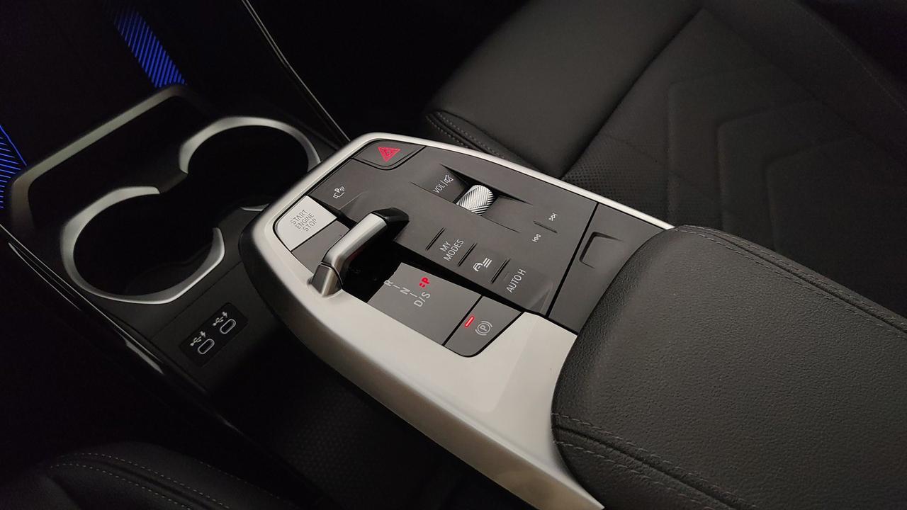 BMW X1 U11 - X1 sdrive18d X-Line auto