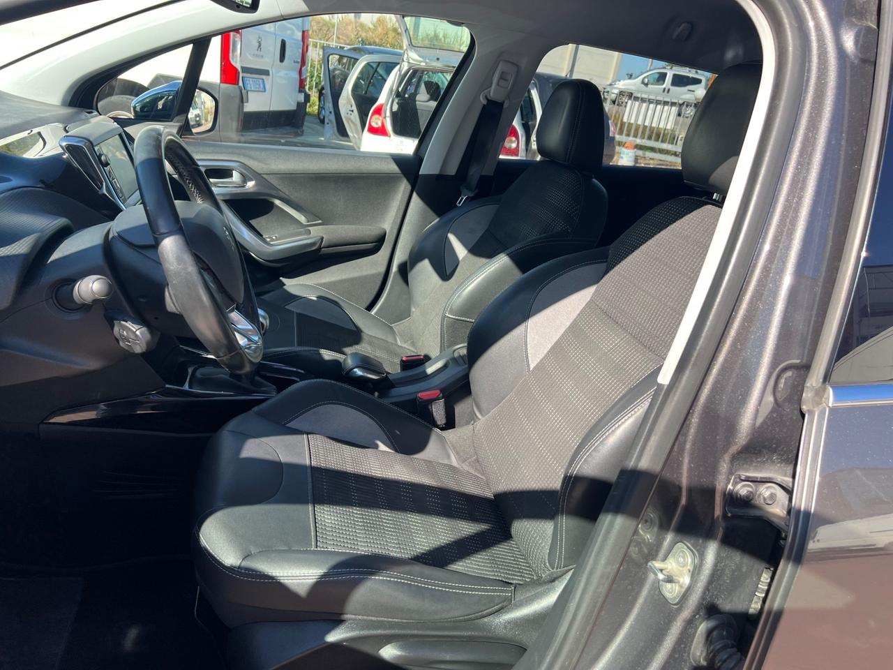 Peugeot 2008 BlueHDi 120 S&S Allure