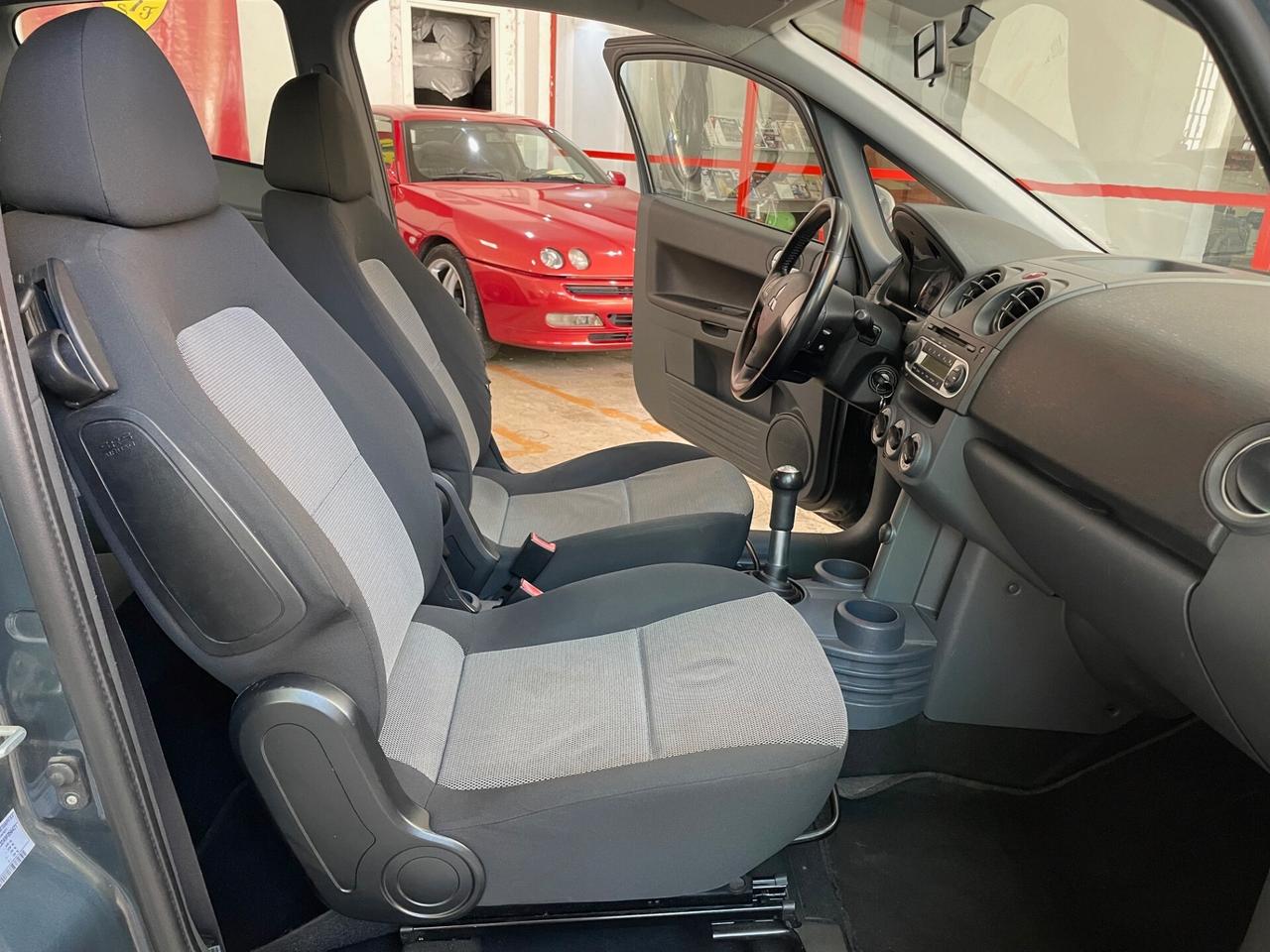 Mitsubishi Colt 1.1 12V 3p. 49.000KM!!!