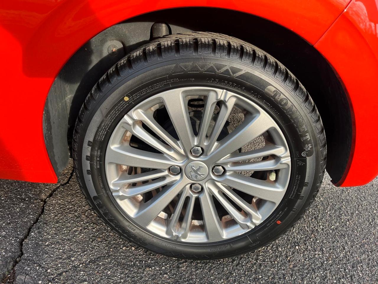 Peugeot 208 PureTech 82 3 porte Active