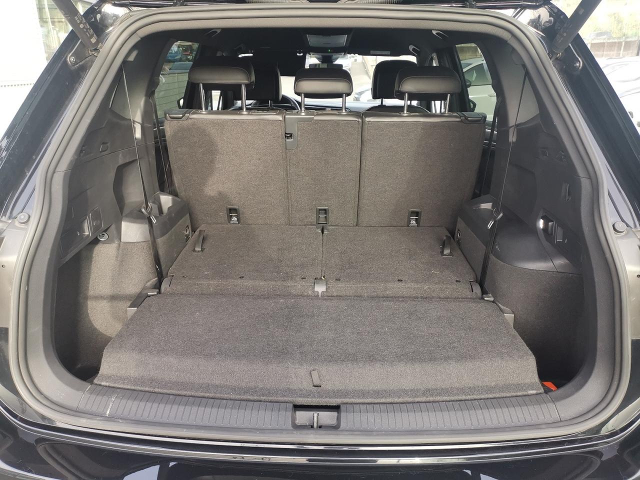 VOLKSWAGEN Tiguan II 2021 Allspace - Tiguan Allspace 2.0 tdi R-Line 4motion 150cv 7p.ti dsg