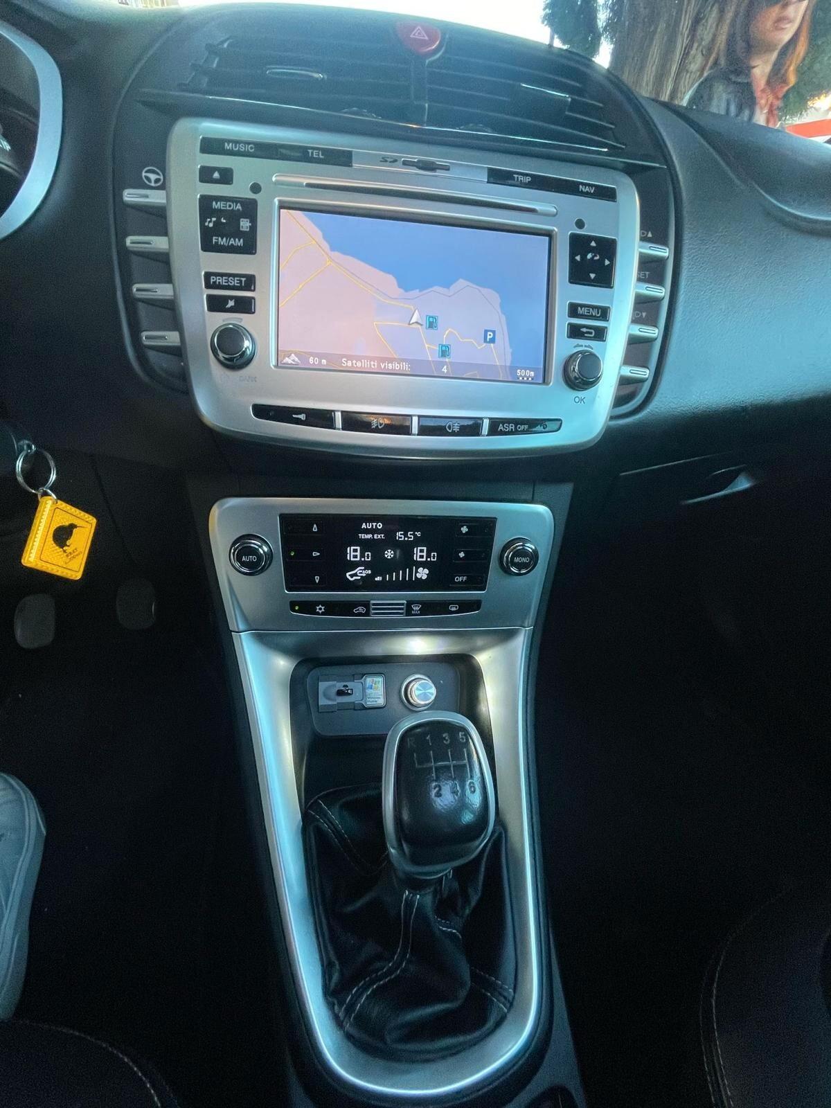 Lancia Delta 1.9 MJT DPF Platino