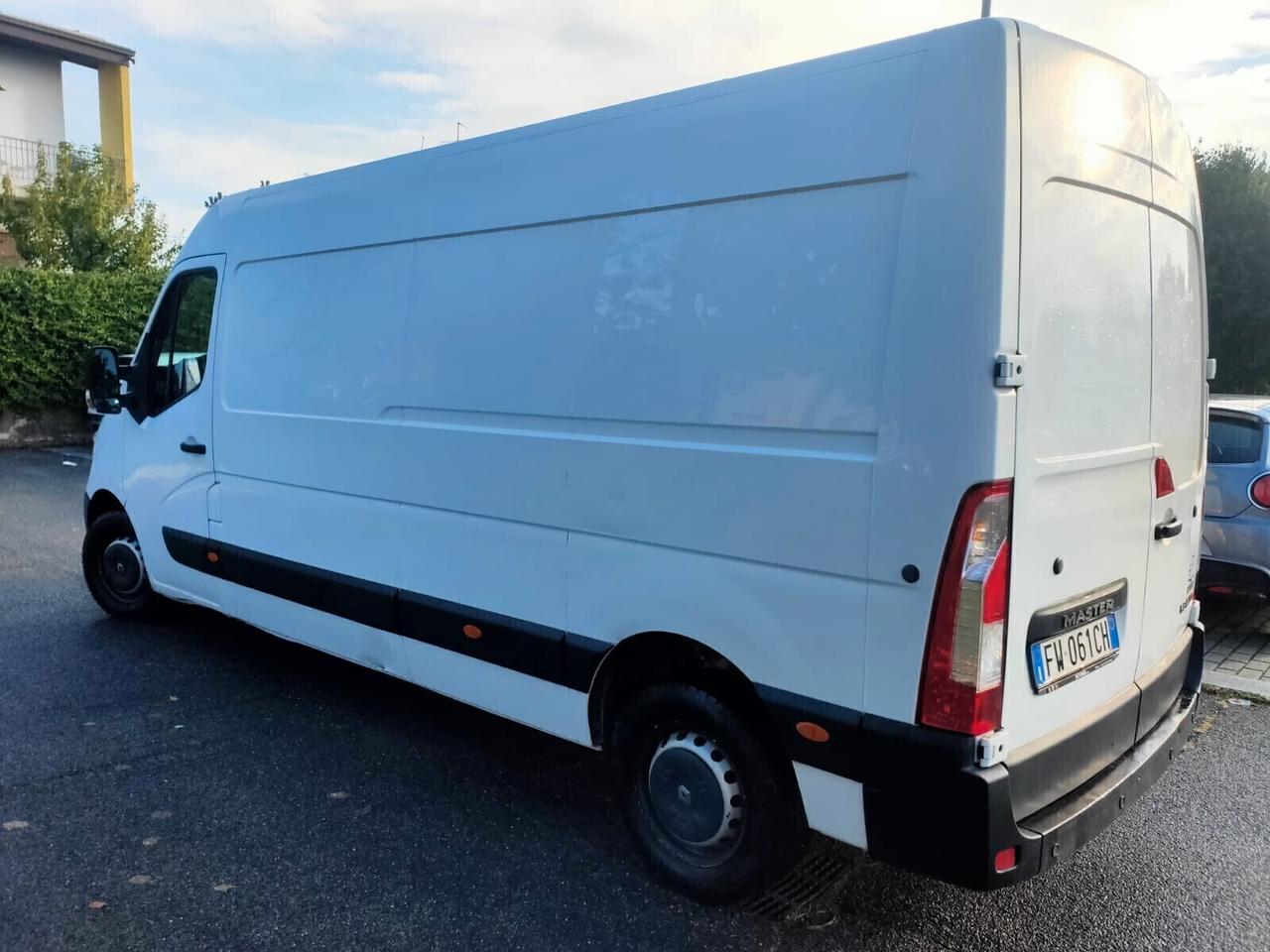 Renault Master T35 2.3 dCi MAXI