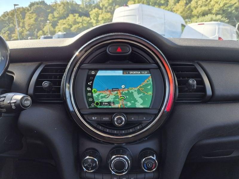 MINI Mini 5 porte Mini 5p 1.5 One Baker Street 102cv auto