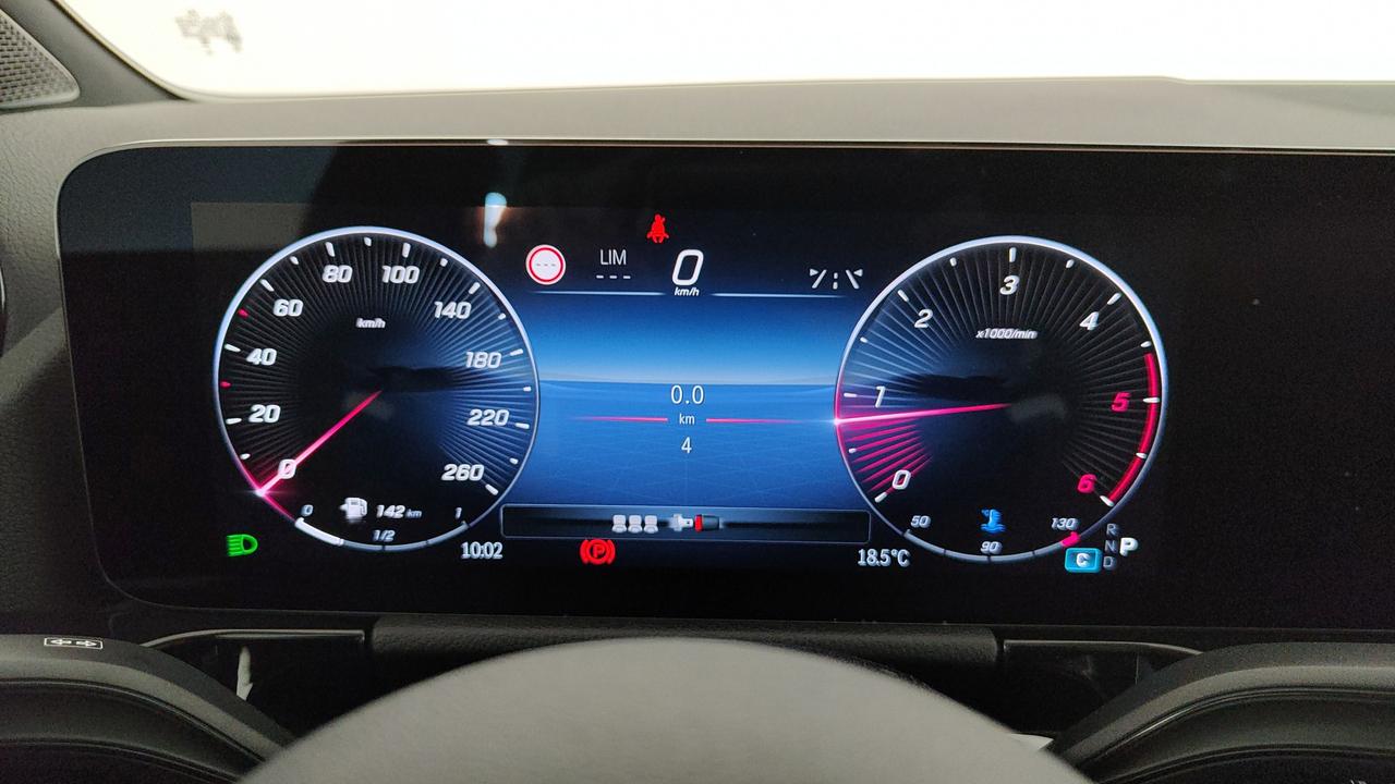 Mercedes-Benz GLA 200 d automatic