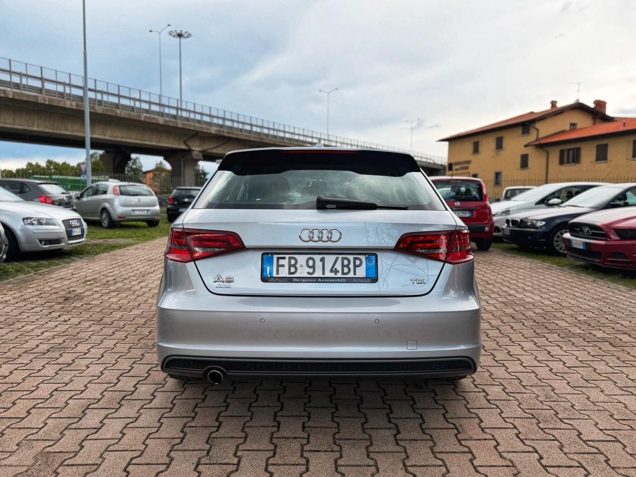 Audi A3 SPB 1.6 TDI clean diesel Ambition