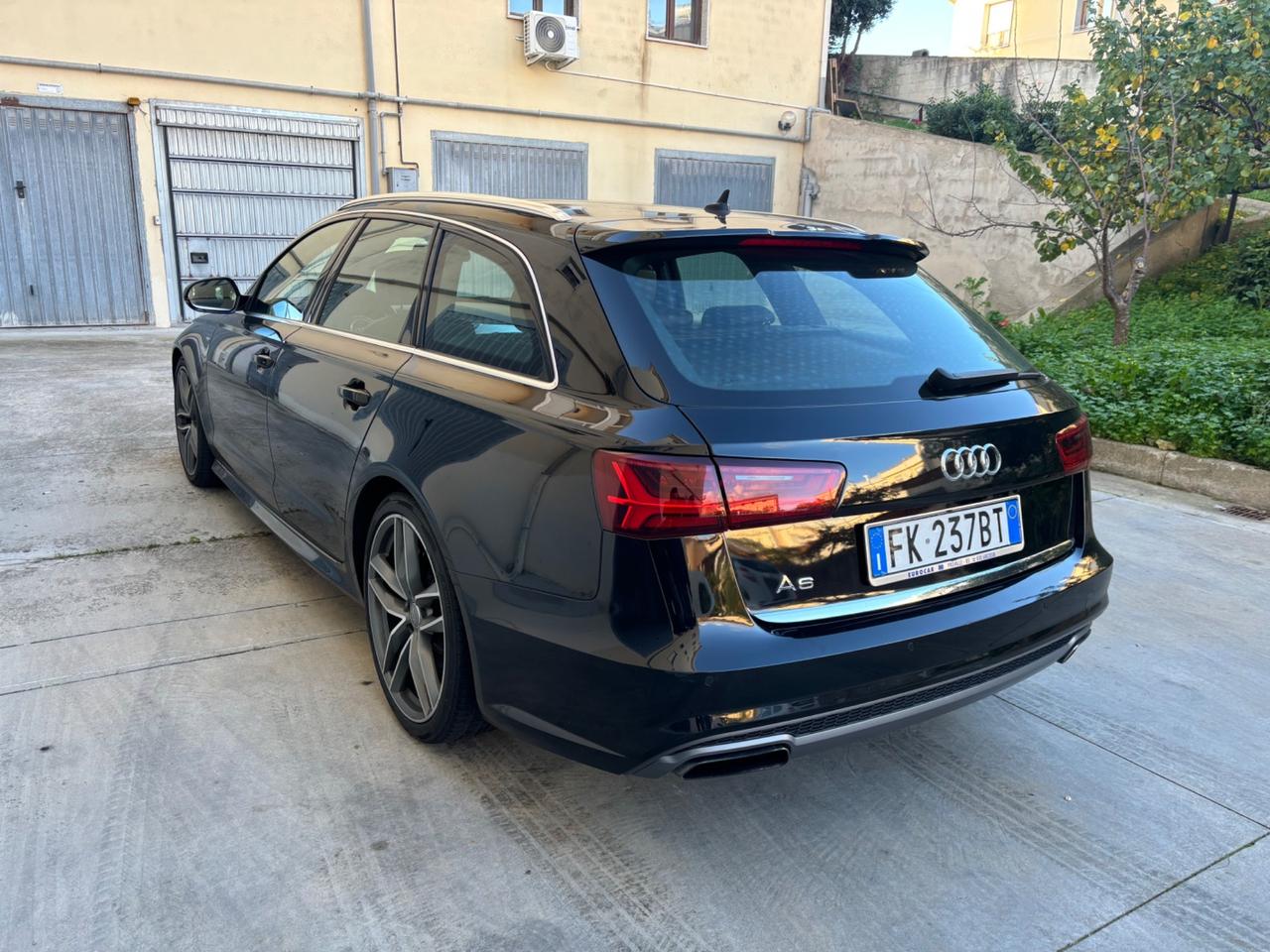 Audi A6 Avant 3.0 TDI quattro S tronic Business Plus