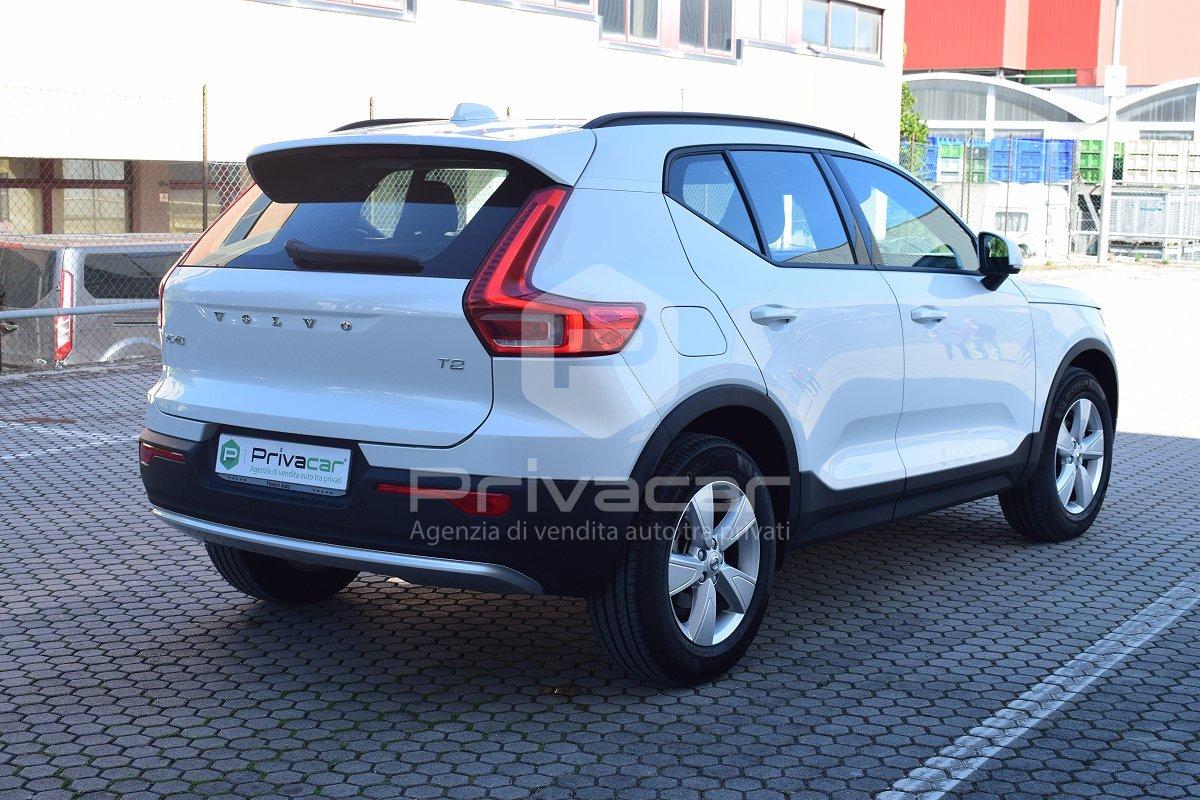 VOLVO XC40 T2 automatico Essential